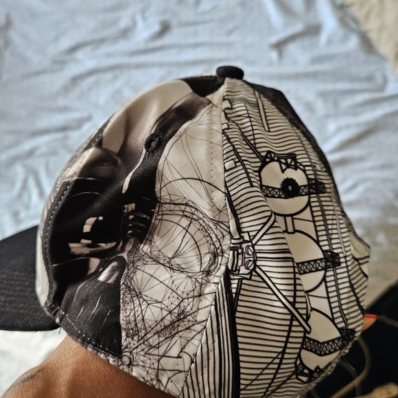 Black and white Star Wars Hat - Picture 3 of 7